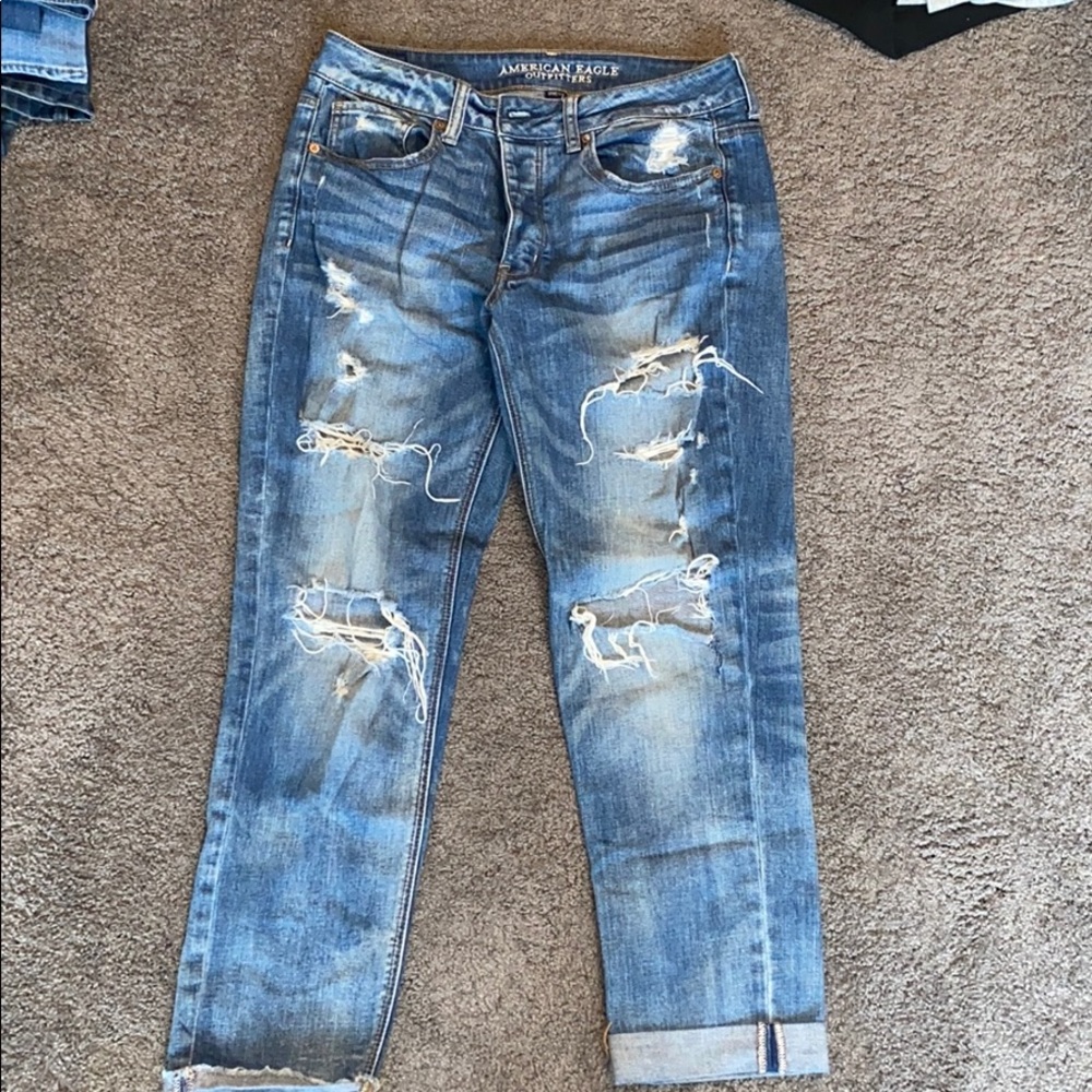 American eagle stretch tomgirl ripped jeans